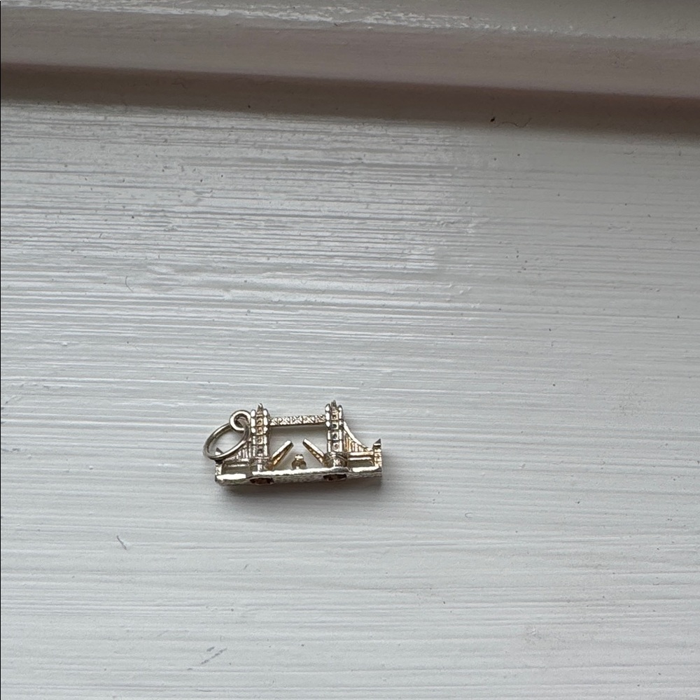 Unstamped Sterling Silver Tower Bridge (London) Charm